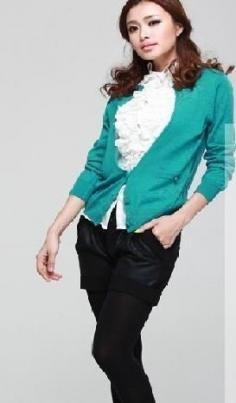 冬天短褲顏色的搭配 冬日混搭潮流風(fēng)